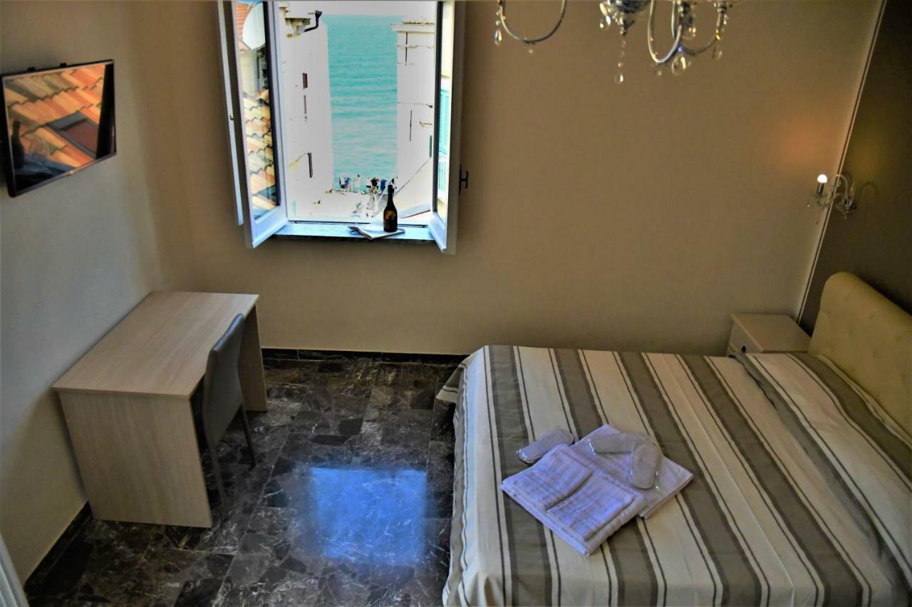 Couette-café The Tower Tropea